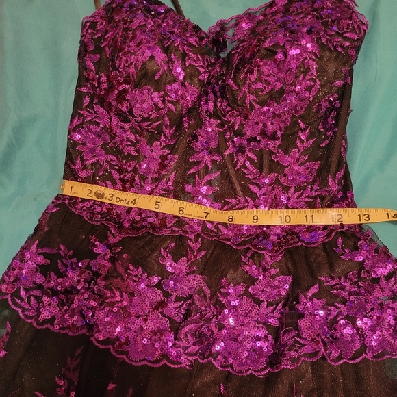 Tiered Maxi Dress. 4  NWOT Dark Romantic Prom Event Gala Formal - Picture 7 of 9